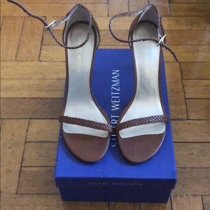 Stuart Weitzman Barebraid Size 9